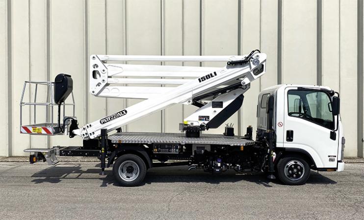 Location Camionnette Nacelle ISOLI PNT 220