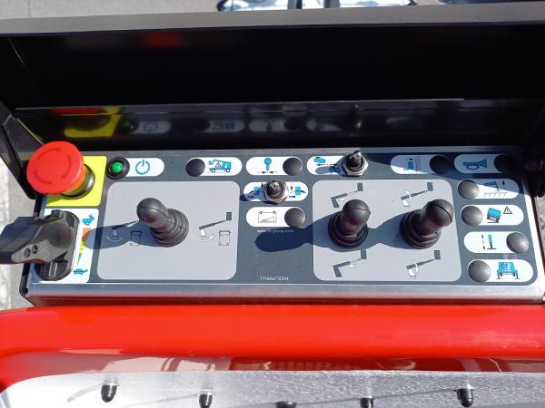 Location de camionnettes nacelle Topy11